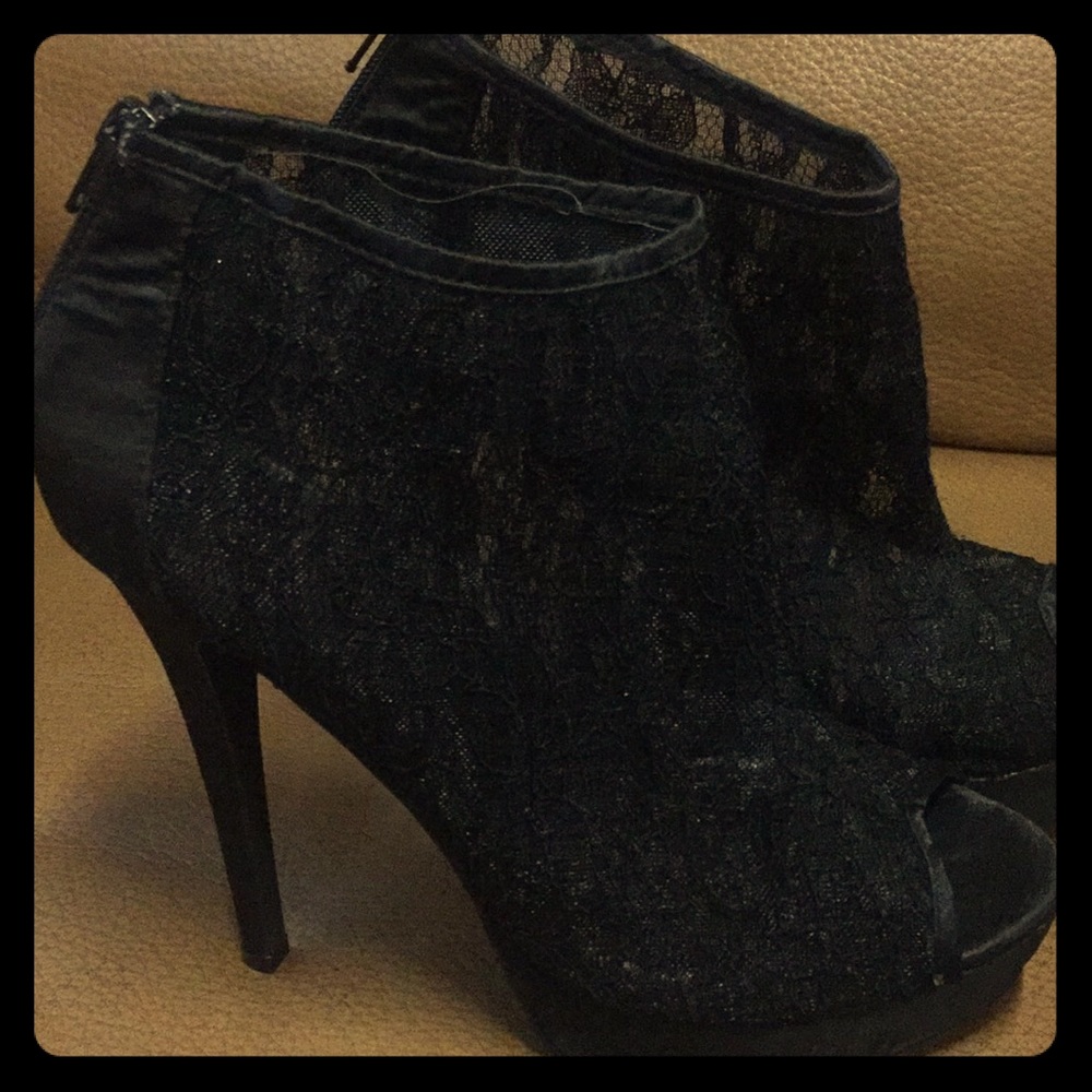 Heels booties
